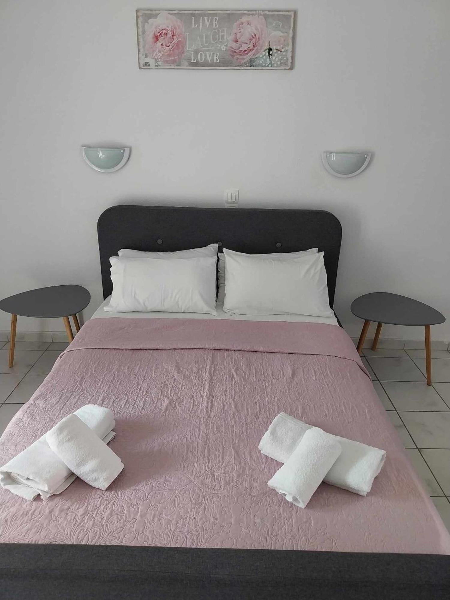 Gorgona & Apartment Ypsos